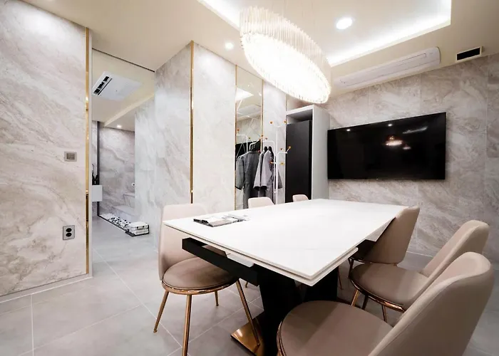 Hotel Ytt 2*