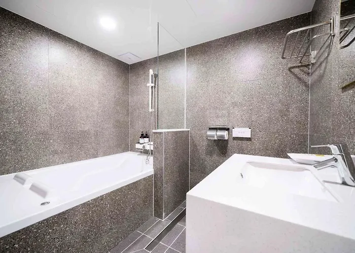 Ytt Hotel 2*