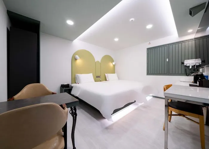 Hotel Ytt 2*
