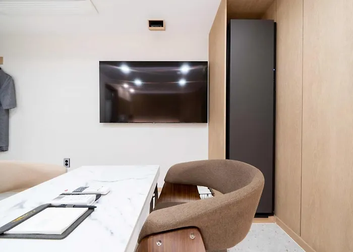 Ytt Hotel 2*