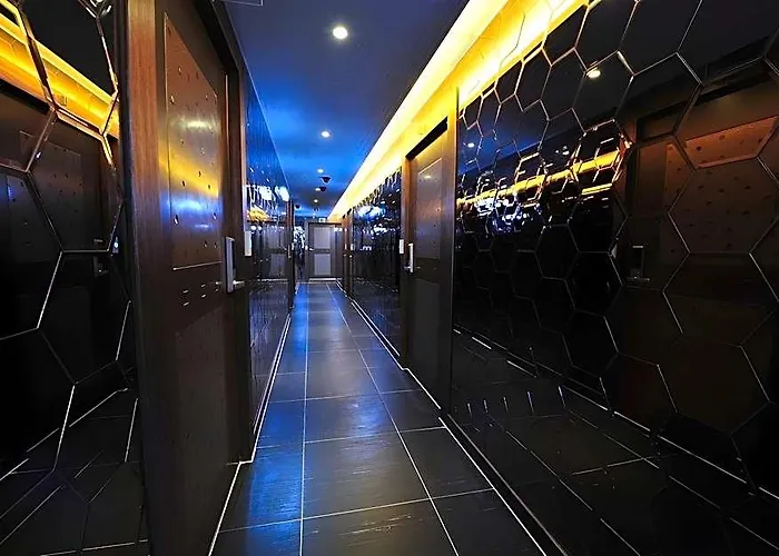 Hotel Ytt 2*