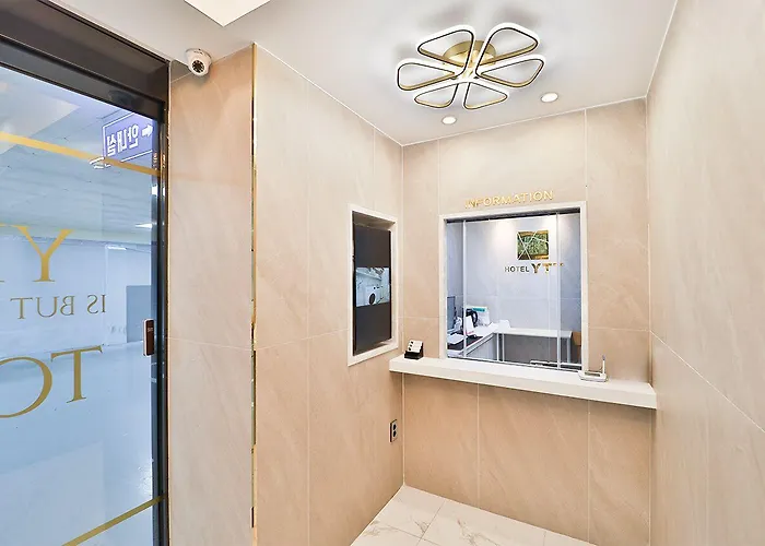 Ytt Hotel