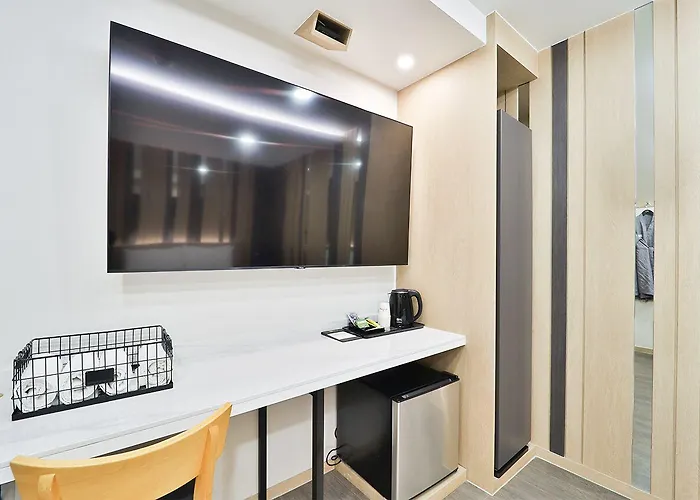 Hotel Ytt 2*